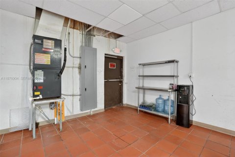 Купить коммерческую недвижимость в Холливуд, Флорида № 2054195 - фото 15