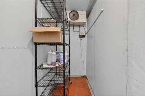 Купить коммерческую недвижимость в Холливуд, Флорида № 2054195 - фото 21