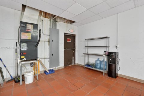 Купить коммерческую недвижимость в Холливуд, Флорида № 2054195 - фото 16