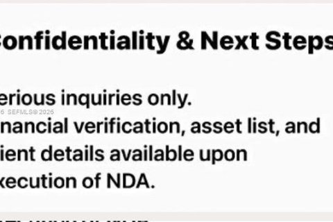 Commercial property in Miami, Florida № 2000727 - photo 16