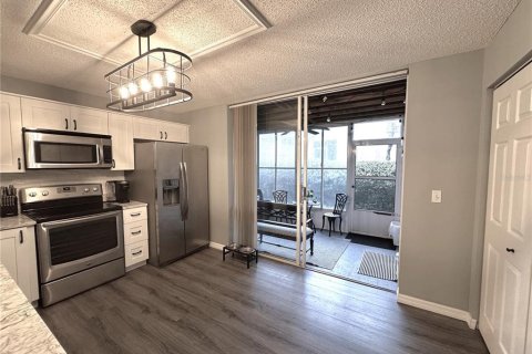 Adosado en alquiler en Palm Harbor, Florida, 2 dormitorios, 107.86 m2 № 1898959 - foto 13