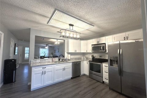 Adosado en alquiler en Palm Harbor, Florida, 2 dormitorios, 107.86 m2 № 1898959 - foto 12
