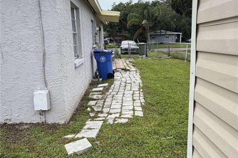 Casa en venta en Bradenton, Florida, 3 dormitorios, 78.78 m2 № 1902017 - foto 11