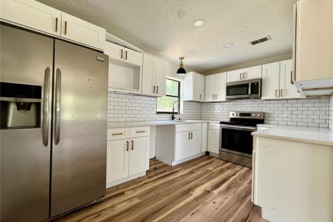 Villa ou maison à vendre à Plant City, Floride: 2 chambres, 80.27 m2 № 1848169 - photo 6