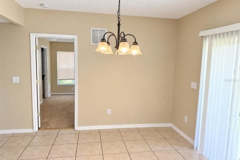 Villa ou maison à louer à Fish Hawk, Floride: 4 chambres, 191.66 m2 № 2388602 - photo 4