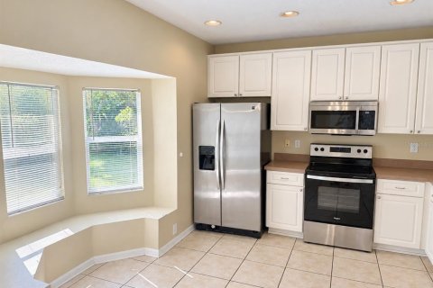 Villa ou maison à louer à Fish Hawk, Floride: 4 chambres, 191.66 m2 № 2388602 - photo 6