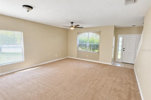 Villa ou maison à louer à Fish Hawk, Floride: 4 chambres, 191.66 m2 № 2388602 - photo 3