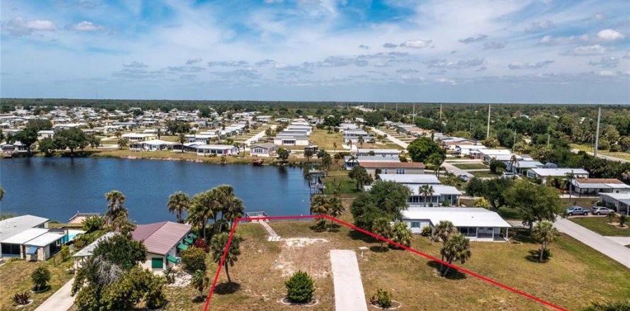 Land in Englewood, Florida № 2103656