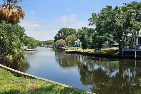 Condominio en alquiler en Tampa, Florida, 2 dormitorios, 89.19 m2 № 1787952 - foto 14
