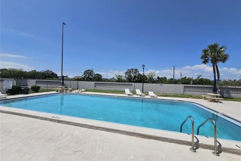 Condominio en alquiler en Tampa, Florida, 2 dormitorios, 89.19 m2 № 1787952 - foto 12