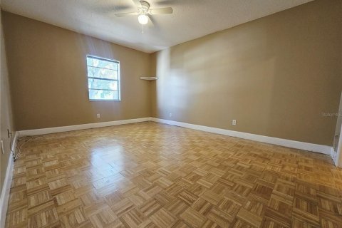 Condominio en alquiler en Tampa, Florida, 2 dormitorios, 89.19 m2 № 1787952 - foto 9