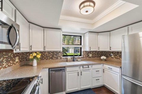 Condo in Stuart, Florida, 1 bedroom  № 2084211 - photo 3