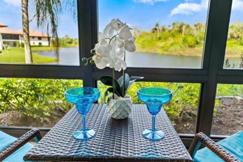 Condo in Stuart, Florida, 1 bedroom  № 2084211