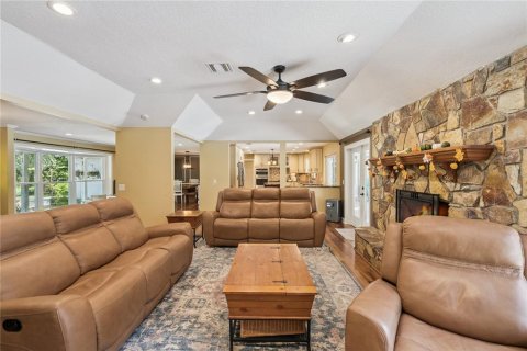 Casa en venta en Winter Springs, Florida, 5 dormitorios, 280.01 m2 № 2384070 - foto 13