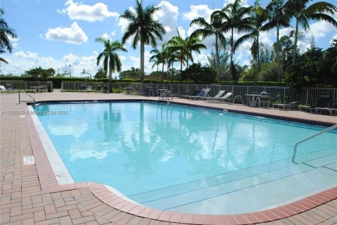 Casa en alquiler en Miami, Florida, 4 dormitorios, 212.75 m2 № 1798799 - foto 29