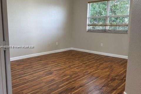 Casa en alquiler en Miami, Florida, 4 dormitorios, 212.75 m2 № 1798799 - foto 15