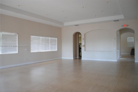 Casa en alquiler en Miami, Florida, 4 dormitorios, 212.75 m2 № 1798799 - foto 27