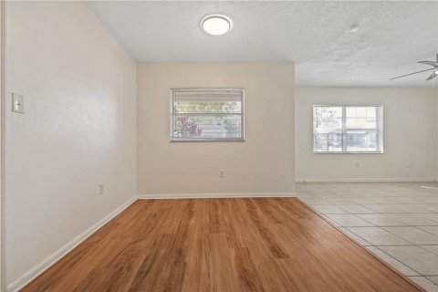 Villa ou maison à louer à Tampa, Floride: 3 chambres, 98.85 m2 № 2419583 - photo 8