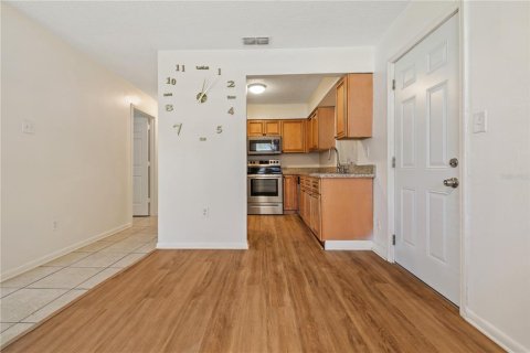 Villa ou maison à louer à Tampa, Floride: 3 chambres, 98.85 m2 № 2419583 - photo 7