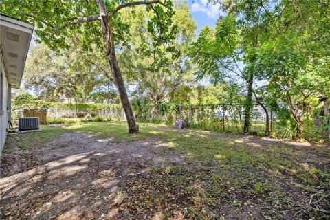Villa ou maison à louer à Tampa, Floride: 3 chambres, 98.85 m2 № 2419583 - photo 19