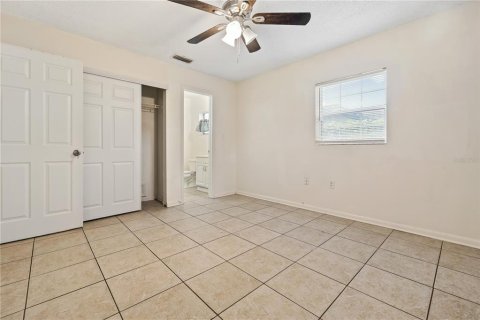 Villa ou maison à louer à Tampa, Floride: 3 chambres, 98.85 m2 № 2419583 - photo 15