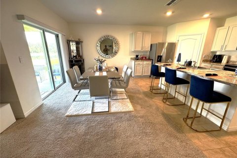 Villa ou maison à louer à Davenport, Floride: 4 chambres, 171.96 m2 № 2157672 - photo 11