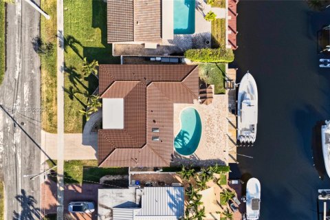 Villa ou maison à vendre à Pompano Beach, Floride: 3 chambres, 145.3 m2 № 1977173 - photo 1