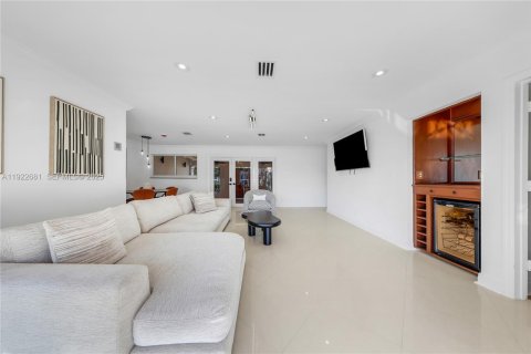 Villa ou maison à vendre à Pompano Beach, Floride: 3 chambres, 145.3 m2 № 1977173 - photo 7