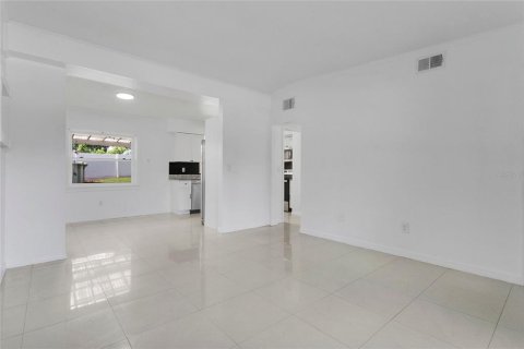 Villa ou maison à vendre à Orlando, Floride: 3 chambres, 149.2 m2 № 2199490 - photo 3