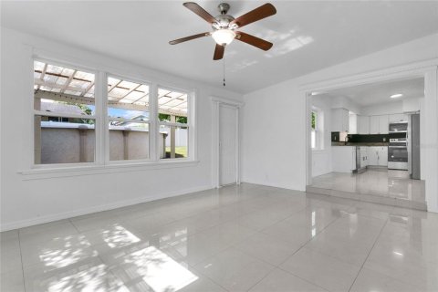 Villa ou maison à vendre à Orlando, Floride: 3 chambres, 149.2 m2 № 2199490 - photo 13