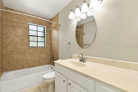 Villa ou maison à louer à Apopka, Floride: 3 chambres, 133.97 m2 № 2423905 - photo 16