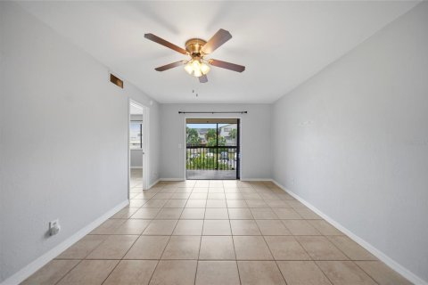 Copropriété à vendre à Port Charlotte, Floride: 2 chambres, 78.04 m2 № 2225284 - photo 24