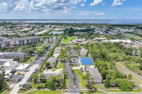 Copropriété à vendre à Port Charlotte, Floride: 2 chambres, 78.04 m2 № 2225284 - photo 9