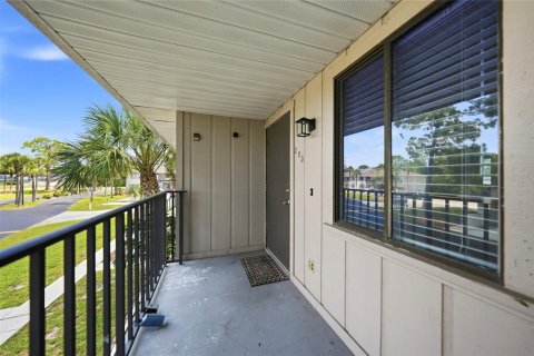 Copropriété à vendre à Port Charlotte, Floride: 2 chambres, 78.04 m2 № 2225284 - photo 14