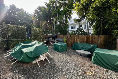 Apartment in Bay Harbor Islands, Florida 1 bedroom, 97.55 sq.m. № 1896532 - photo 18