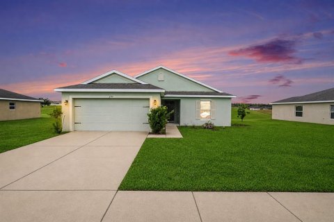 Villa ou maison à Brooksville, Floride 3 chambres, 143.63 m2 № 2149639