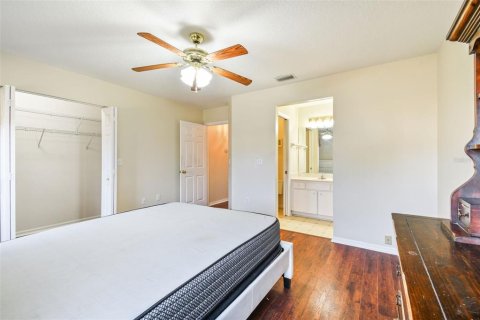 House in Zephyrhills, Florida 2 bedrooms, 111.48 sq.m. № 1555247 - photo 15