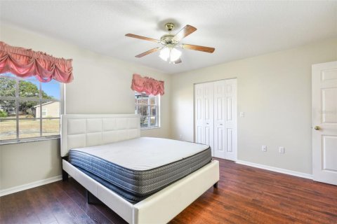 House in Zephyrhills, Florida 2 bedrooms, 111.48 sq.m. № 1555247 - photo 17