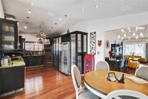Villa ou maison à vendre à Hialeah, Floride: 3 chambres, 185.8 m2 № 1966651 - photo 20