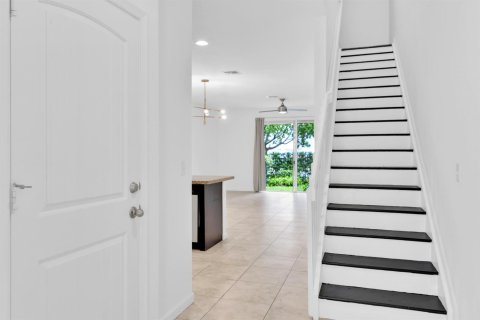 Touwnhouse à louer à Deerfield Beach, Floride: 3 chambres, 146.04 m2 № 2078579 - photo 3