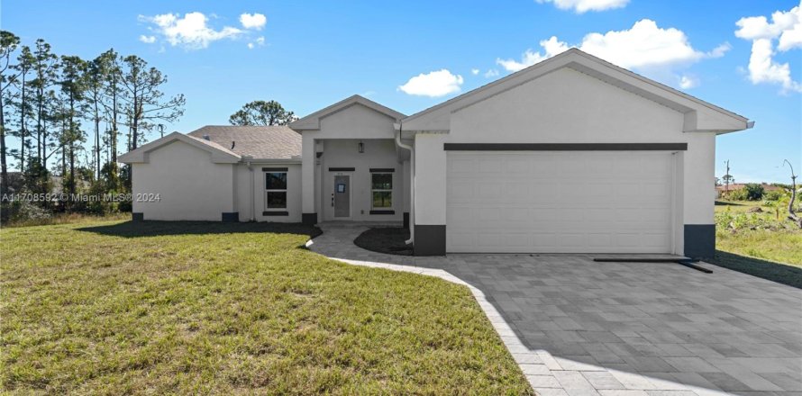 House in Lehigh Acres, Florida 4 bedrooms, 162.02 sq.m. № 1694685