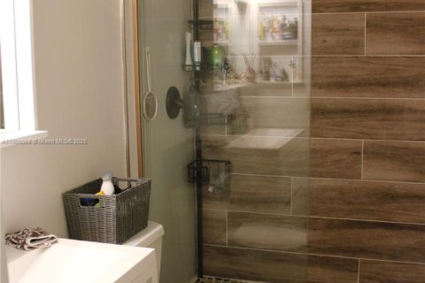 Снять в аренду таунхаус в Майами, Флорида 3 спальни, 151.43м2, № 1963188 - фото 10