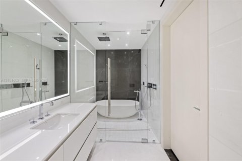 Снять в аренду кондоминиум в Майами, Флорида 57.41м2, № 2409032 - фото 16