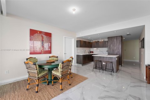 Condo in Miami, Florida, 3 bedrooms  № 1753008 - photo 7