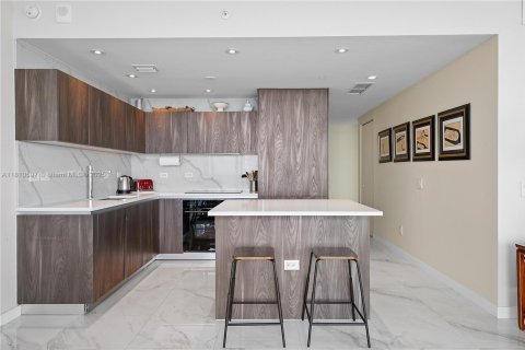 Condo in Miami, Florida, 3 bedrooms  № 1753008 - photo 4