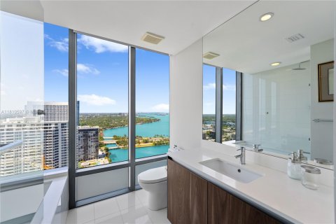 Condo in Miami, Florida, 3 bedrooms  № 1753008 - photo 28