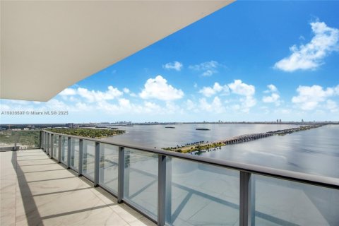Condo in Miami, Florida, 3 bedrooms  № 1753008 - photo 9