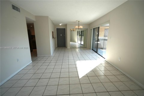 Купить кондоминиум в Корал-Гейблс, Флорида 2 спальни, 95.13м2, № 2045511 - фото 6