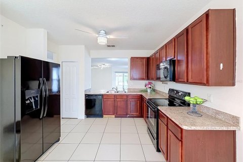 Villa ou maison à vendre à Davenport, Floride: 3 chambres, 164.44 m2 № 2280397 - photo 3