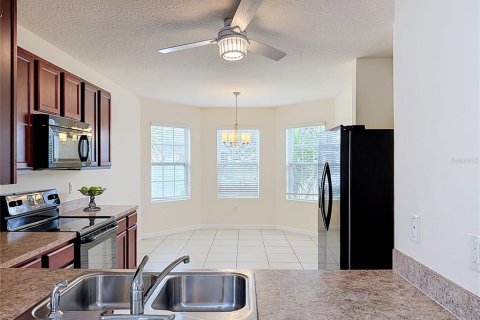 Villa ou maison à vendre à Davenport, Floride: 3 chambres, 164.44 m2 № 2280397 - photo 5